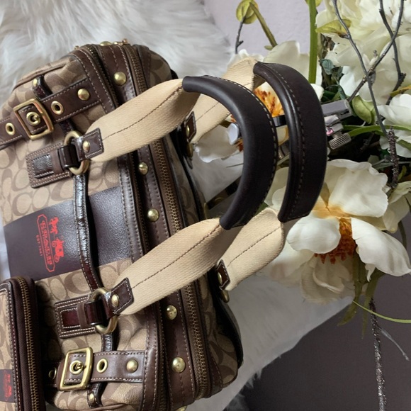 Coach Vtg Signature Horse and Carriage Print Brown and tan Bag and Wallet Set - Picture 4 of 14